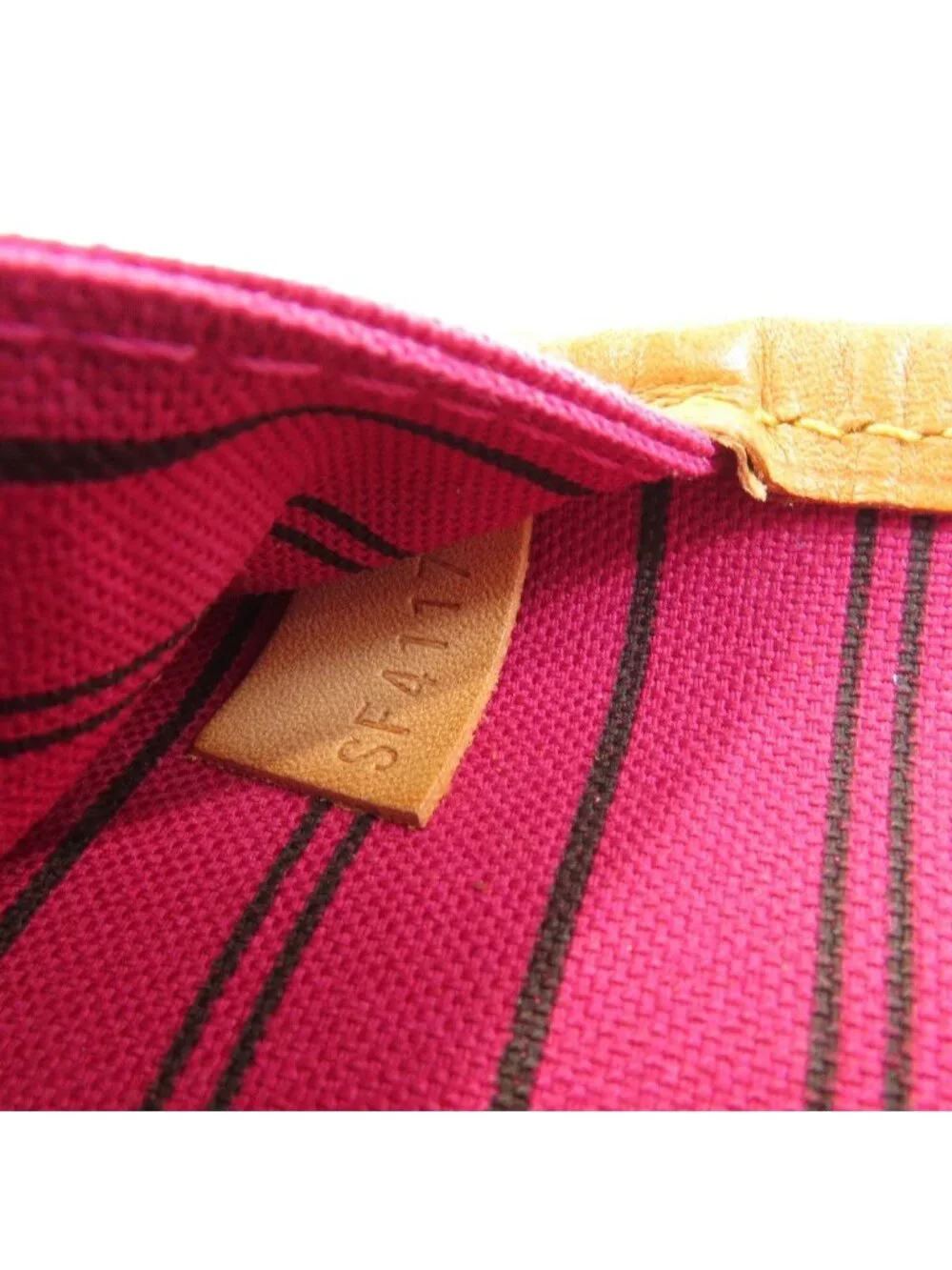 Louis Vuitton Neverfull MM Tote Monogram Canvas